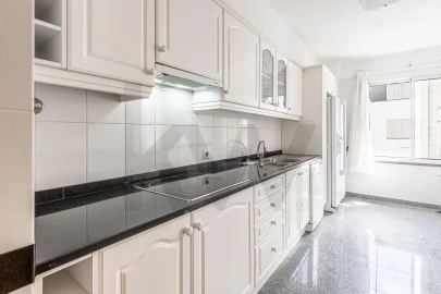 Apartamento T3 para Venda em Funchal (São Pedro)