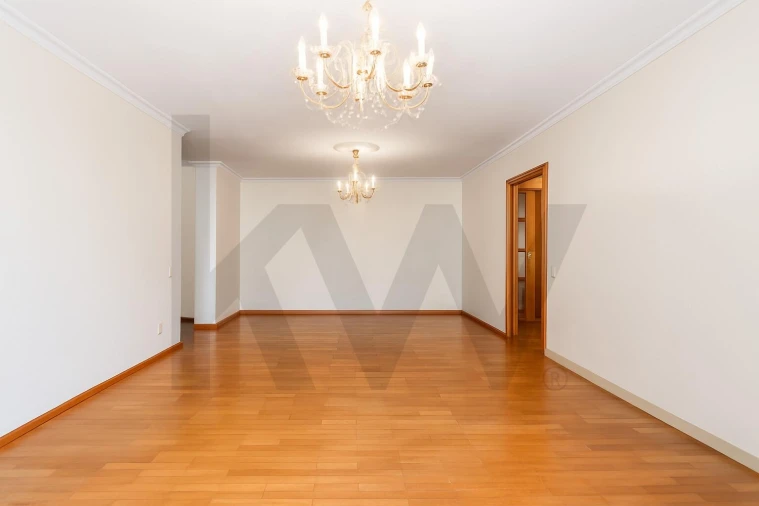 Apartamento T3 para Venda em Funchal (São Pedro) Foto 10