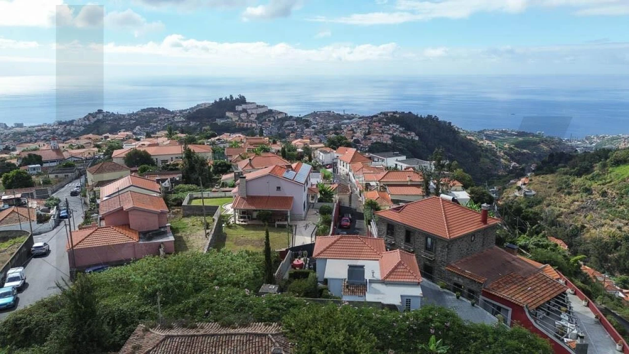 Moradia T2 para Venda em Santo Antonio Foto 37