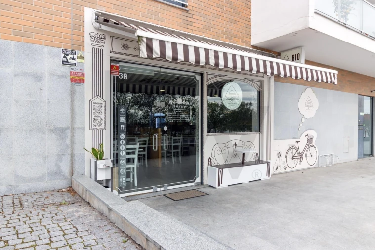 Loja para Venda em Bacelo e Senhora da Saúde Foto 3