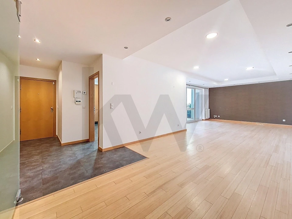 Apartamento T3 para Venda em União das Freguesias de Setúbal Foto 3