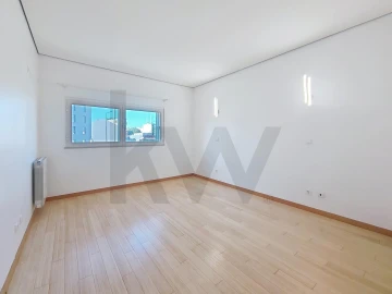 Apartamento T3 para Venda em União das Freguesias de Setúbal
