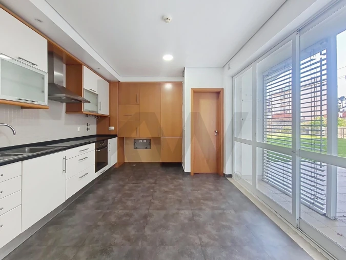 Apartamento T3 para Venda em União das Freguesias de Setúbal Foto 9