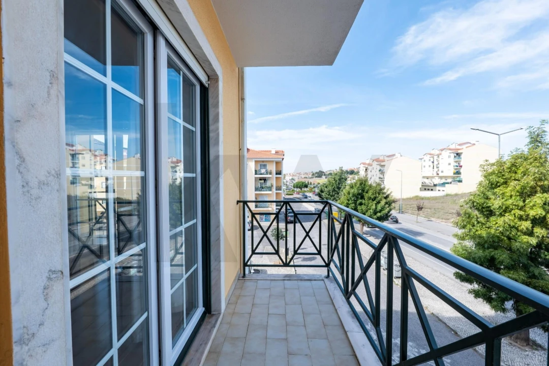 Apartamento T2 para Venda em Malveira e São Miguel de Alcainça Foto 43