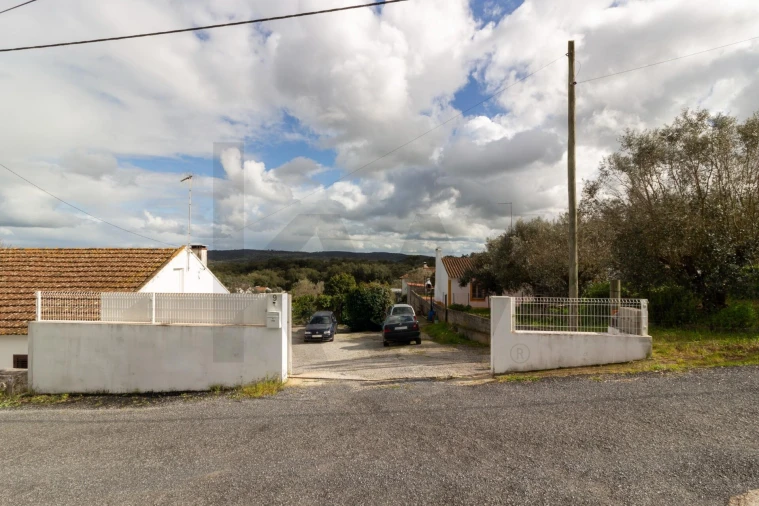 Moradia T3 para Venda em São Manços e São Vicente do Pigeiro Foto 11