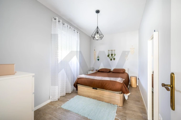 Moradia T4 para Venda em Canelas Foto 41