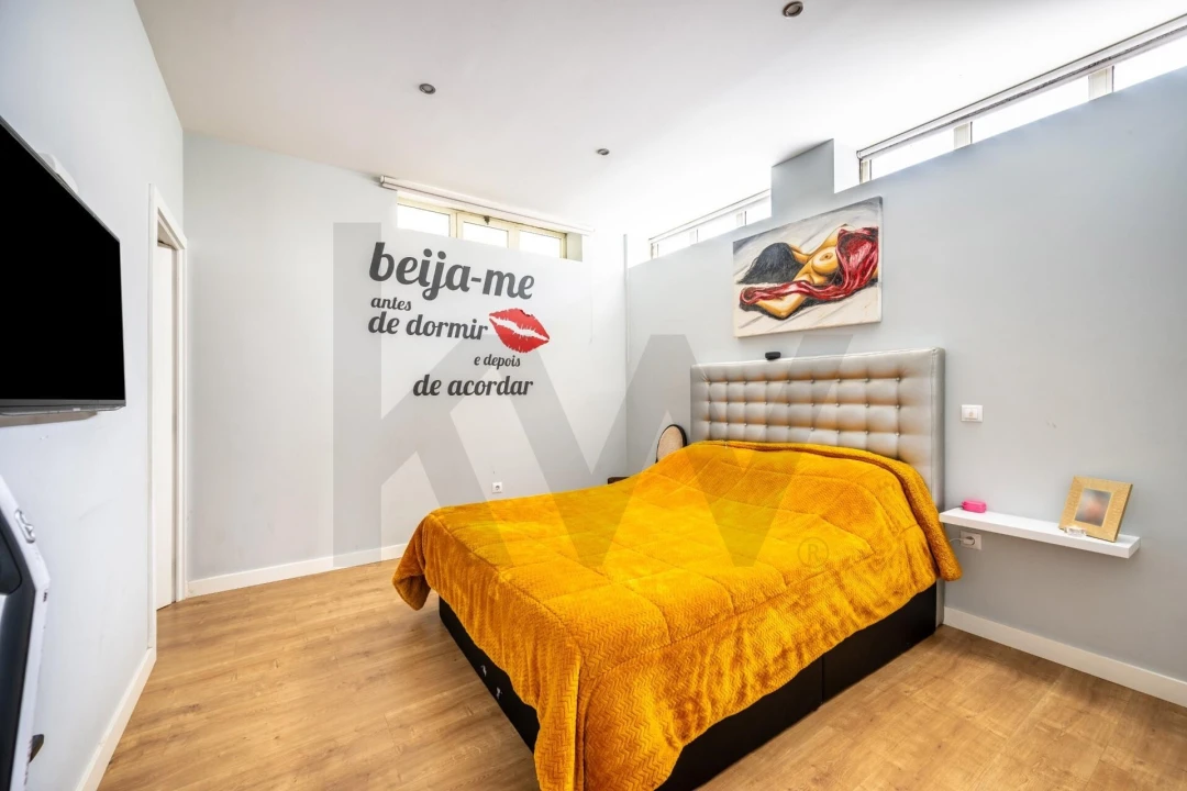 Moradia T4 para Venda em Canelas Foto 27