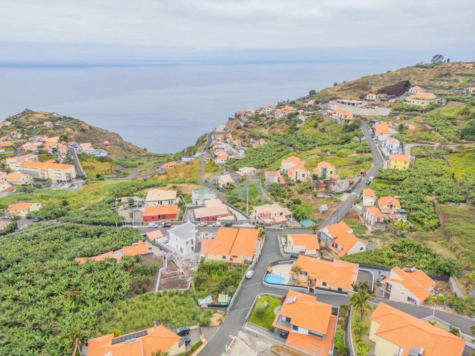 Moradia T3 para Venda em Ribeira Brava Foto 52