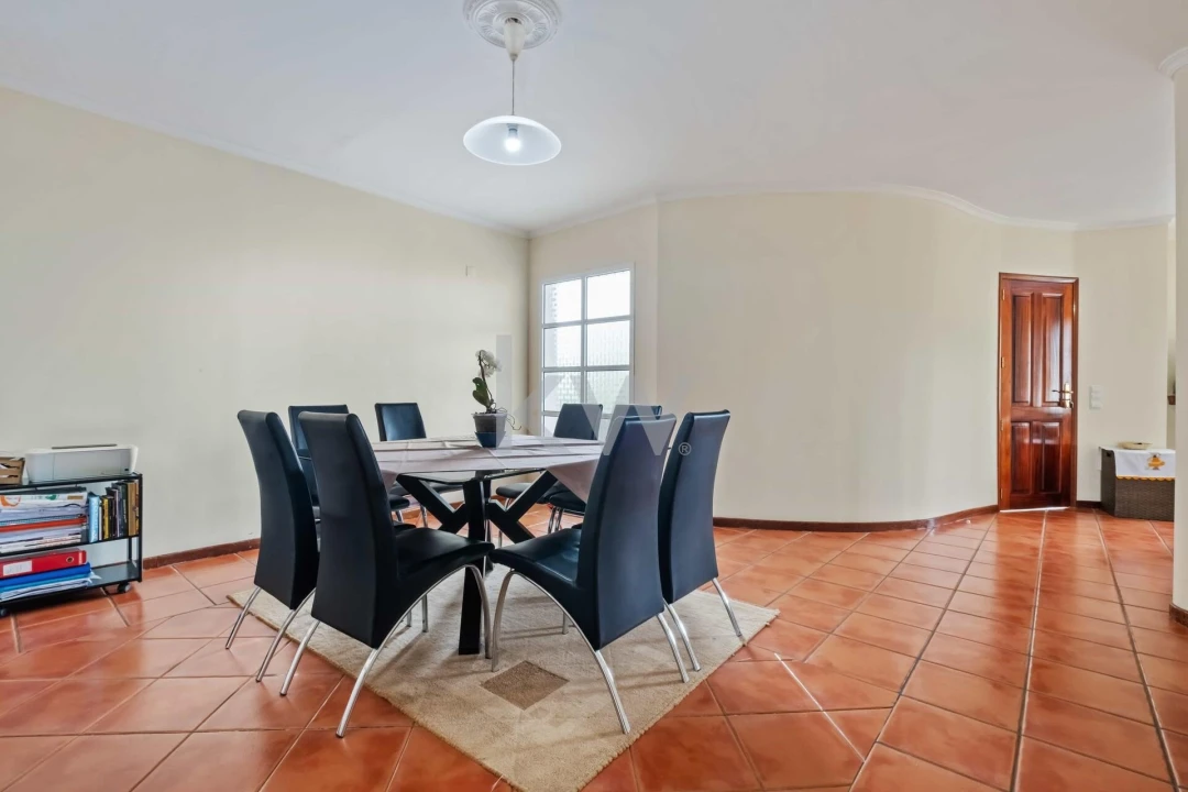 Moradia T3 para Venda em Ribeira Brava Foto 4