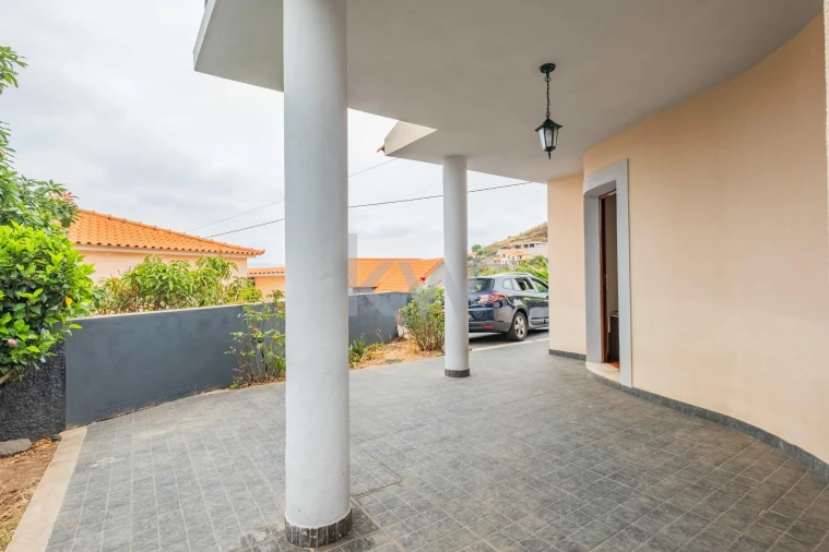 Moradia T3 para Venda em Ribeira Brava Foto 44