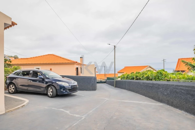 Moradia T3 para Venda em Ribeira Brava Foto 45