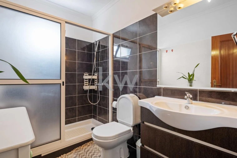 Moradia T3 para Venda em Ribeira Brava Foto 26