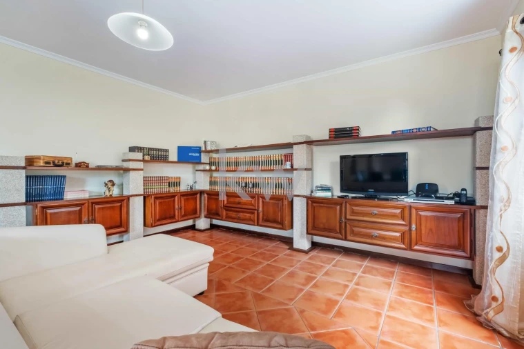 Moradia T3 para Venda em Ribeira Brava Foto 9