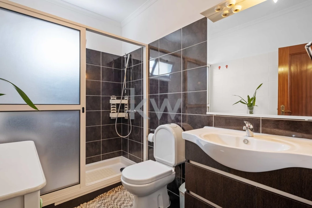 Moradia T3 para Venda em Ribeira Brava Foto 26