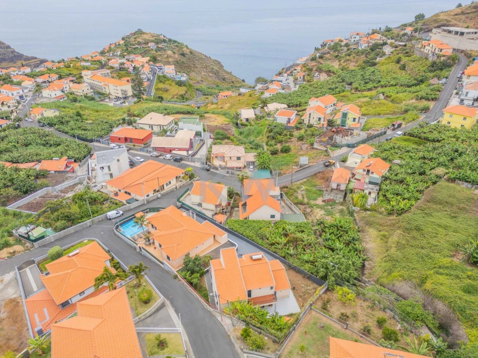 Moradia T3 para Venda em Ribeira Brava Foto 50