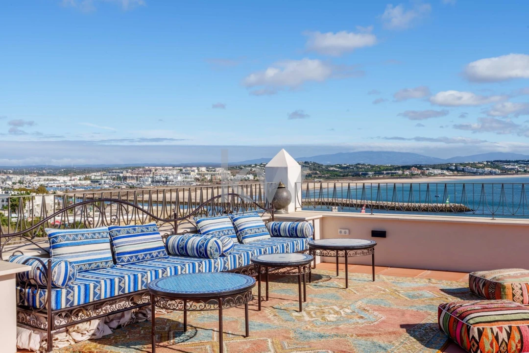 Moradia T7 para Venda em Lagos (São Sebastião e Santa Maria) Foto 9