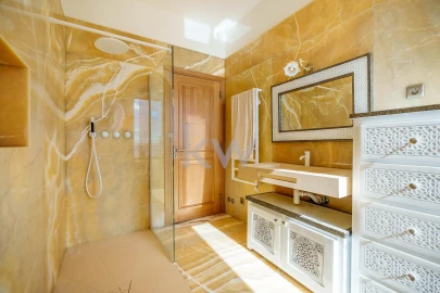 Moradia T7 para Venda em Lagos (São Sebastião e Santa Maria)