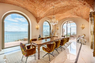 Moradia T7 para Venda em Lagos (São Sebastião e Santa Maria)