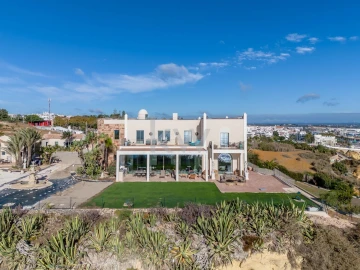 Moradia T7 para Venda em Lagos (São Sebastião e Santa Maria)