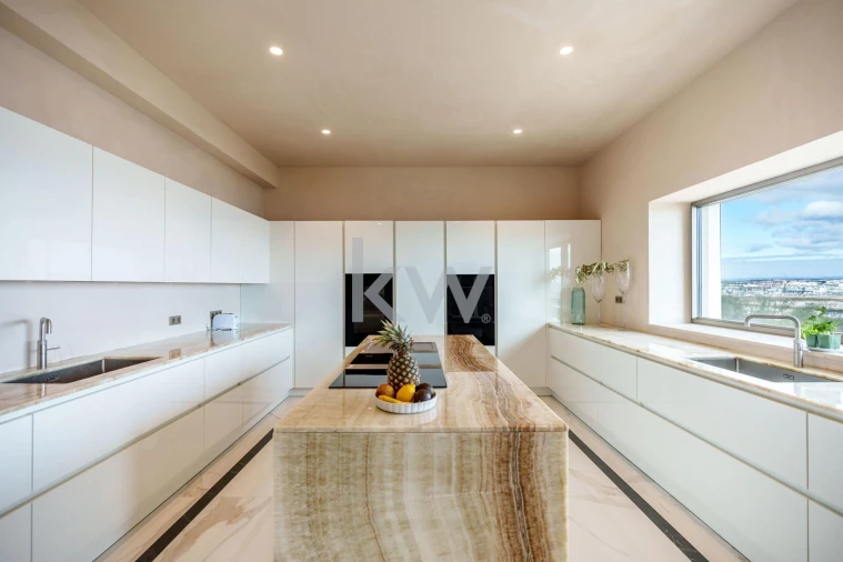 Moradia T7 para Venda em Lagos (São Sebastião e Santa Maria) Foto 54