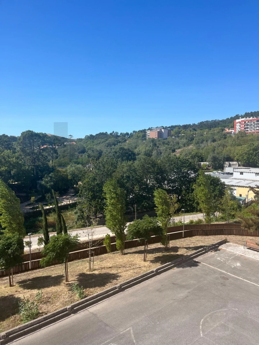 Terreno para Venda em Carnaxide e Queijas Foto 10