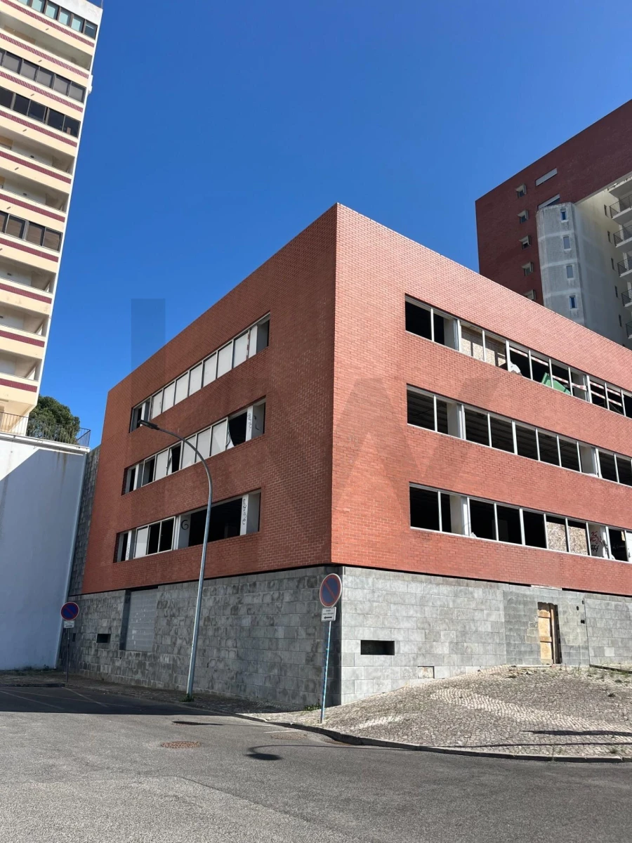 Terreno para Venda em Carnaxide e Queijas Foto 3