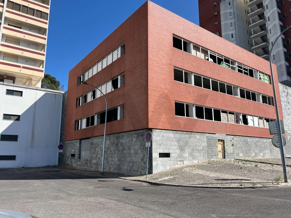 Terreno para Venda em Carnaxide e Queijas Foto 2