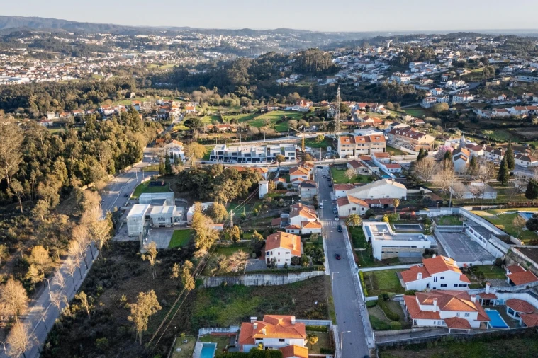 Terreno para Venda em São João da Madeira Foto 8