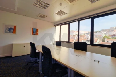 Escritório para Arrendamento em Santo António