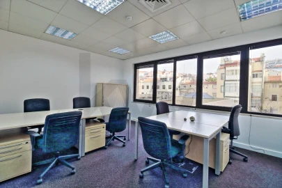 Escritório para Arrendamento em Santo António