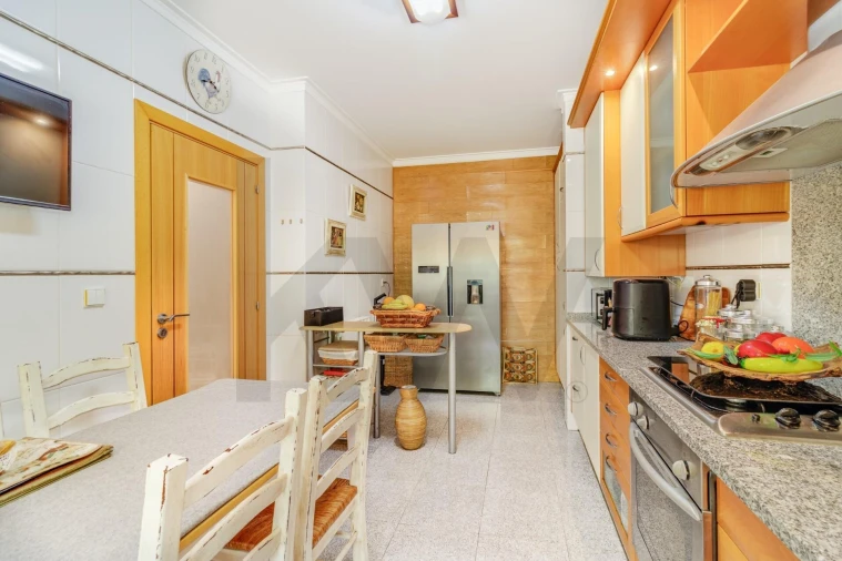 Moradia T4 para Venda em Castanheira do Ribatejo e Cachoeiras Foto 11