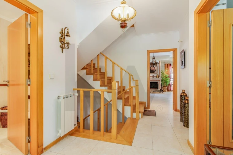 Moradia T4 para Venda em Castanheira do Ribatejo e Cachoeiras Foto 8