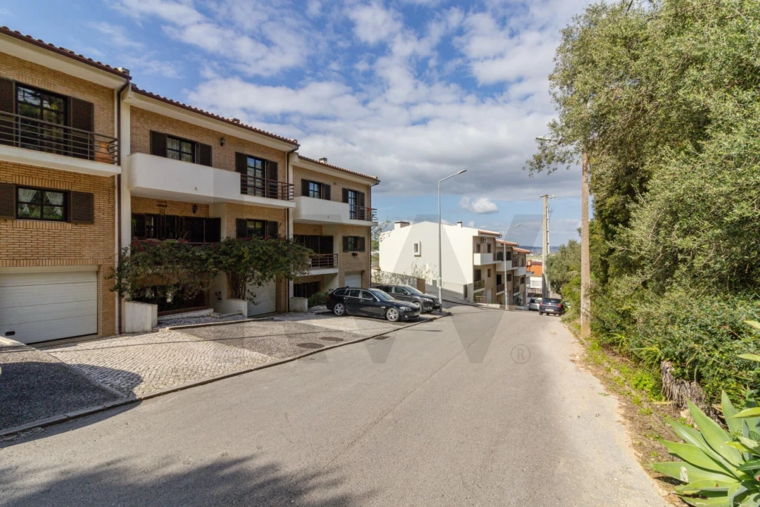 Moradia T4 para Venda em Castanheira do Ribatejo e Cachoeiras Foto 3