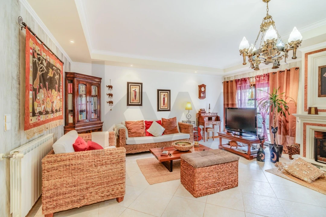 Moradia T4 para Venda em Castanheira do Ribatejo e Cachoeiras Foto 16