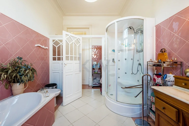 Moradia T6 para Venda em Sangalhos Foto 19