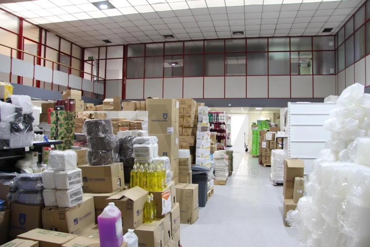 Armazém para Venda em Massamá e Monte Abraão Foto 7