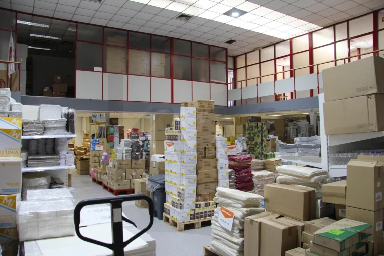 Armazém para Venda em Massamá e Monte Abraão Foto 2