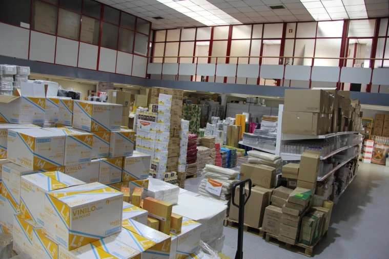 Armazém para Venda em Massamá e Monte Abraão Foto 3