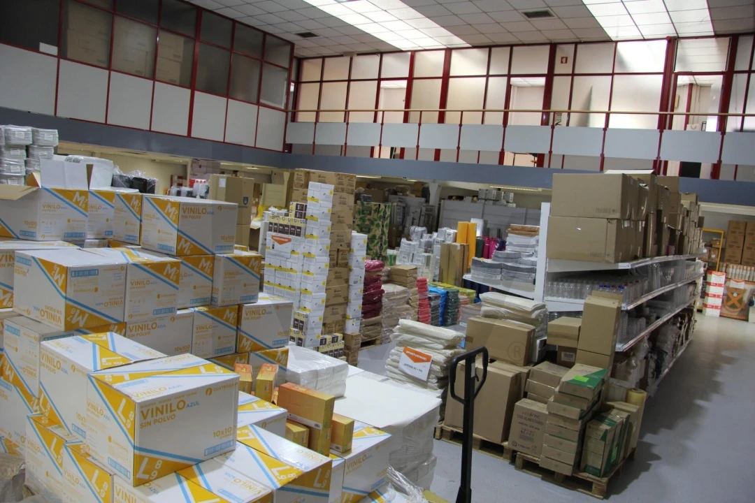 Armazém para Venda em Massamá e Monte Abraão Foto 3