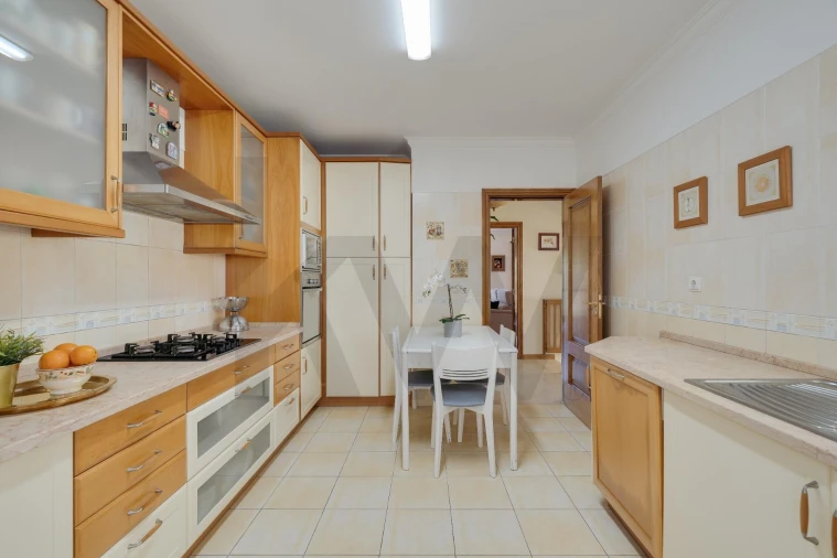 Moradia T3 para Venda em Venda do Pinheiro e Santo Estêvão das Galés Foto 15