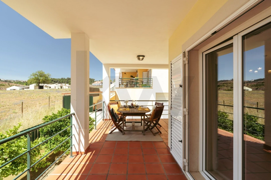 Moradia T3 para Venda em Venda do Pinheiro e Santo Estêvão das Galés Foto 4