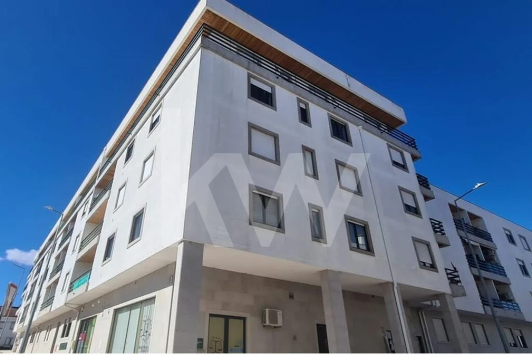 Apartamento T5 para Venda em Castelo Branco Foto 6