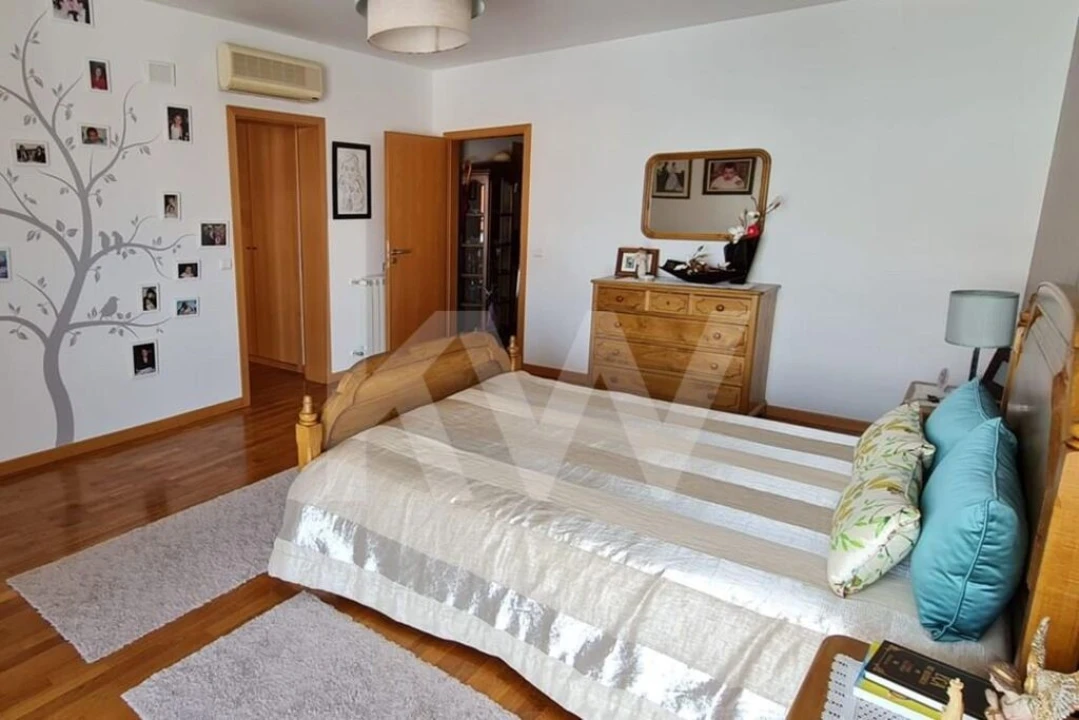 Apartamento T5 para Venda em Castelo Branco Foto 23