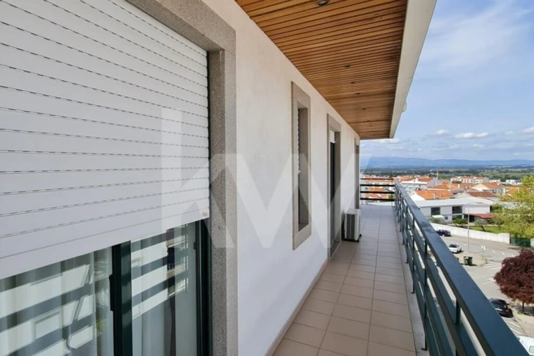 Apartamento T5 para Venda em Castelo Branco Foto 37