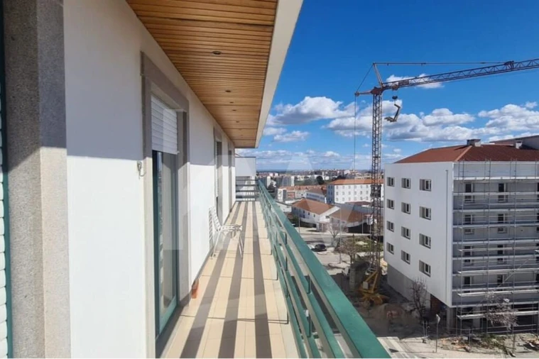 Apartamento T5 para Venda em Castelo Branco Foto 20