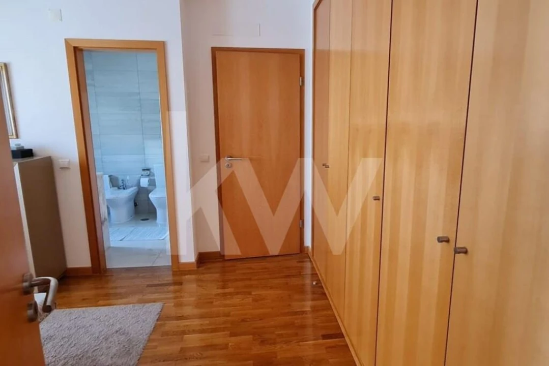 Apartamento T5 para Venda em Castelo Branco Foto 38