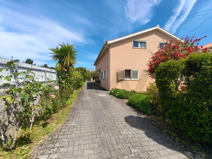 Moradia T4 para Venda em Figueiró dos Vinhos e Bairradas Foto 2