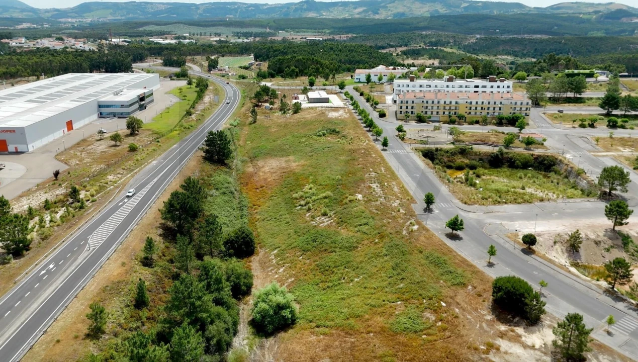 Terreno para Venda em Ramalhal Foto 4