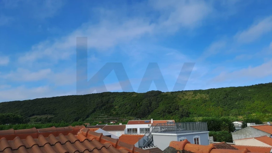 Moradia T2 para Venda em Praia da Vitoria (Santa Cruz) Foto 5