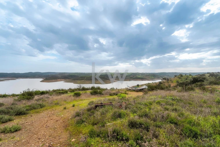 Terreno para Venda em Odeleite Foto 2